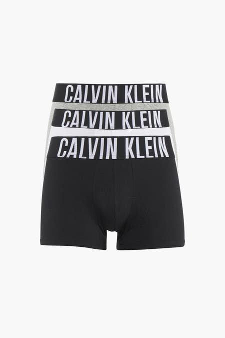 Short de Calvin Calvin Calvin Calvin Calvin Calvin Calvin marque une blanc blanc blanc.....