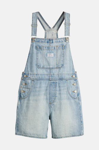 Lichtblauwe denim playsuit van Levi's®, met verstelbare bandjes en zilverkleurige knopen.

