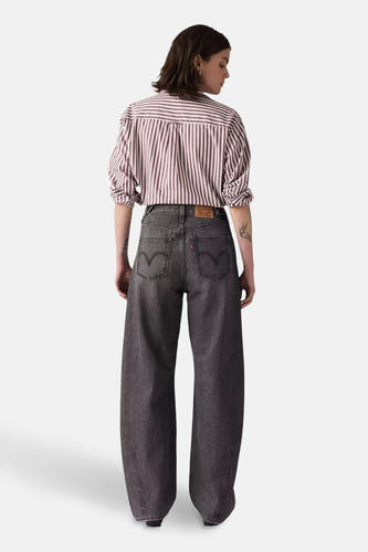 Jeans special fit van donkergrijs denim van Levi's, met wijde pijpen en rugpand met merklabel.
