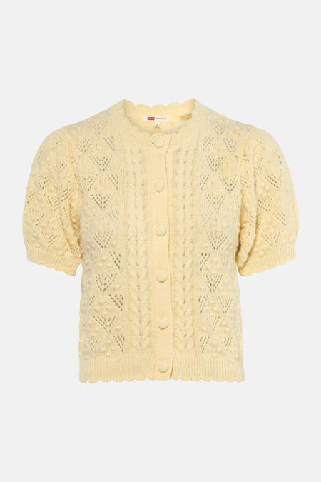 Geel vest van Levi's®, met korte mouwen, gebreid met kabelpatroon en knoopsluiting.
