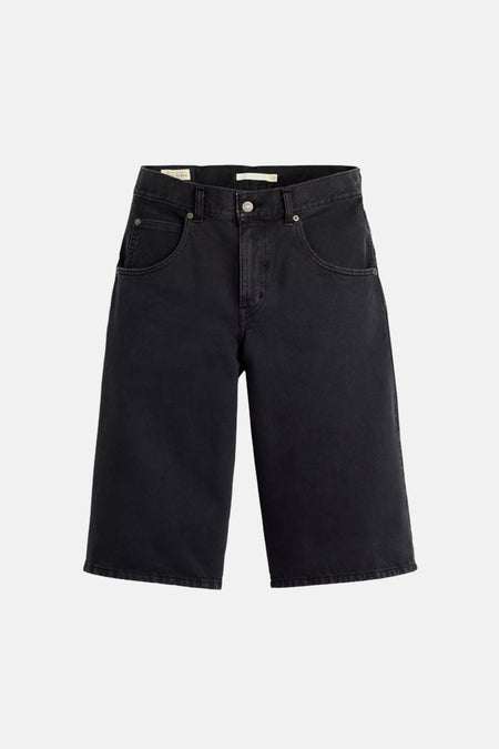 Zwarte denim short van Levi's® met steekzakken, riemlussen en knoopsluiting.
