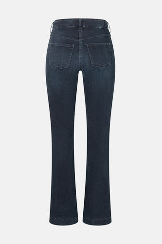 Jean bootcut bleu marine en denim de MAC, avec des poches arrière et des coutures discrètes.