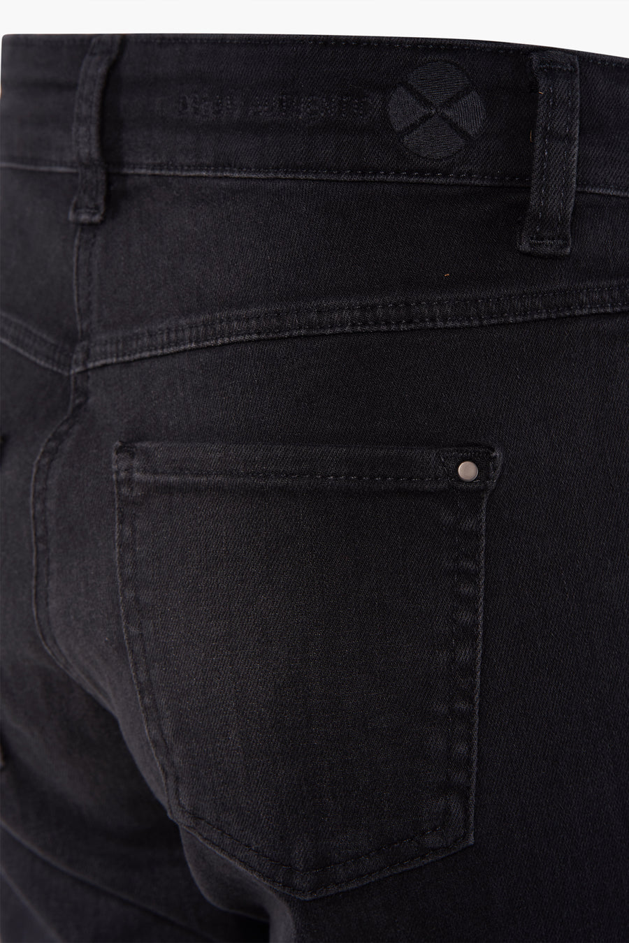Donkergrijze denim bootcut jeans van MAC, met achterzakdetail en subtiele stiksels.