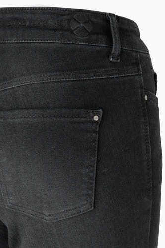 Donkergrijze bootcut jeans van MAC, met een achterzak en riemlussen.