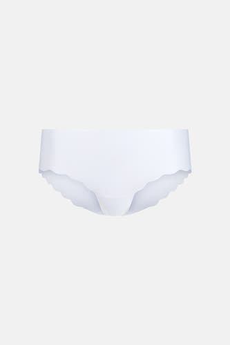 Witte slip van SKINY, vooraanzicht met geschulpte randen.