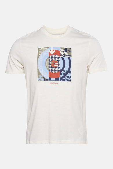 Ecru T-shirt met korte mouwen van Ben Sherman, met een grafische print op de borst.
