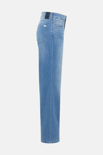 Jeans coupe large en denim bleu clair de MUSTANG, avec un style classique à cinq poches.