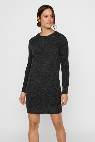 Zwarte jurk met lange mouwen van VERO MODA, effen stof met een fijne textuur.
