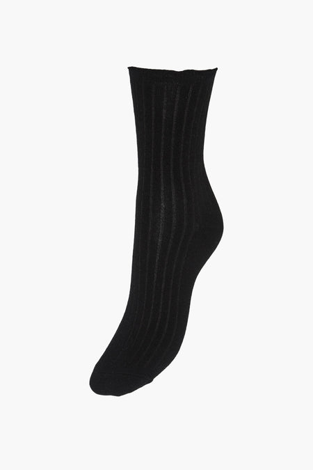 Chaussette côtelée noire de VERO MODA® avec texture lisse et coupe confortable, vue de côté