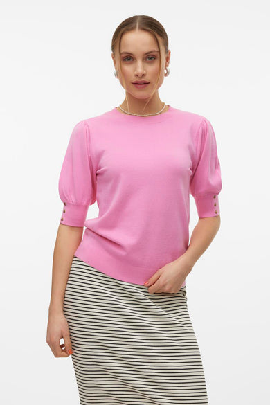 T-shirt rose avec col rond de VERO MODA, avec des manches courtes et une jupe rayée.