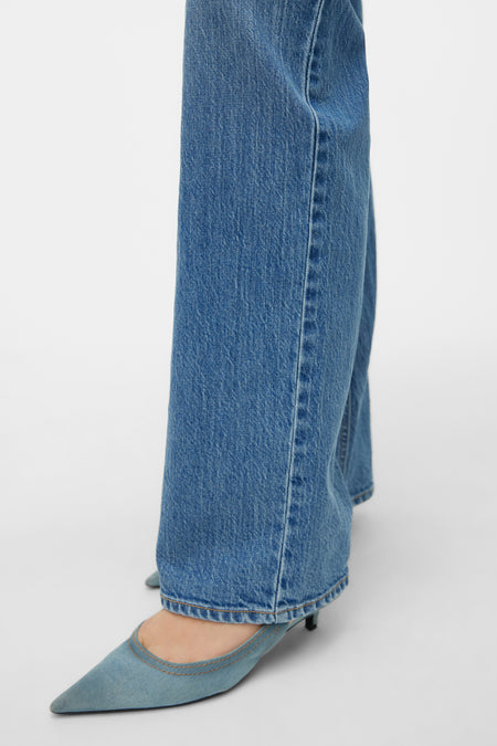 VMTESSA HR STRAIGHT JEANS LI3114 GA NOOS