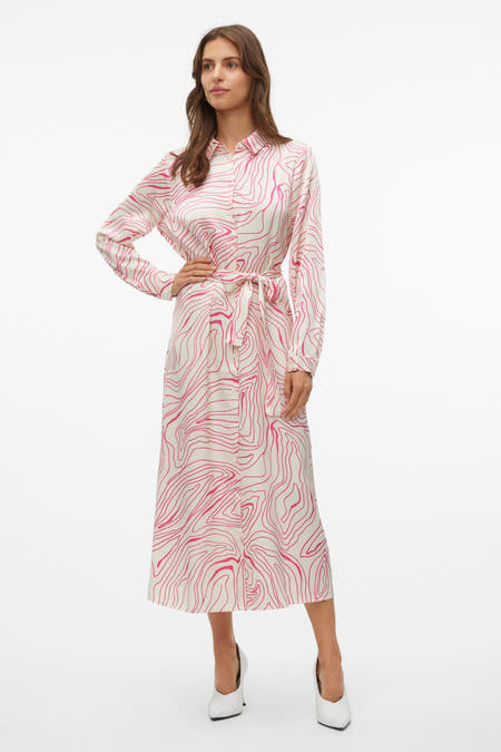 Roze kleedje met lange mouwen van Vero Moda, met een golvend lijnpatroon en ceintuur.