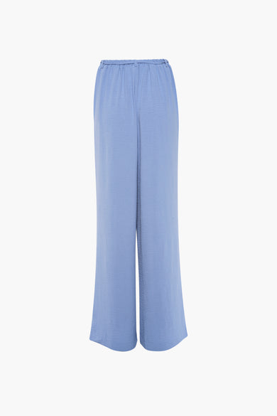 Blauwe broek van VERO MODA met elastische tailleband en een lichte crêpe textuur.