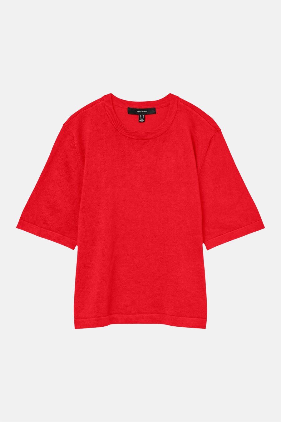 Pull rouge à col rond de VERO MODA, manches courtes et une structure en maille fine.