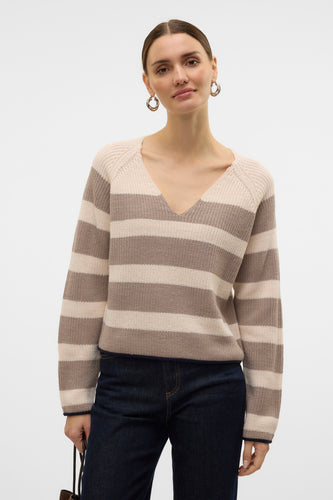 Pull à col en V - brun - VERO MODA®