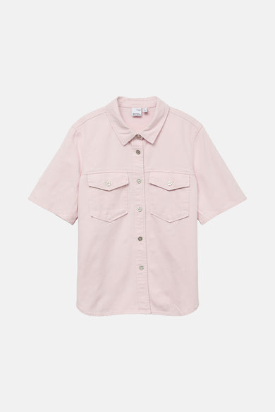 Chemise rose à manches courtes de VERO MODA, avec des boutons argentés et des poches brodées.