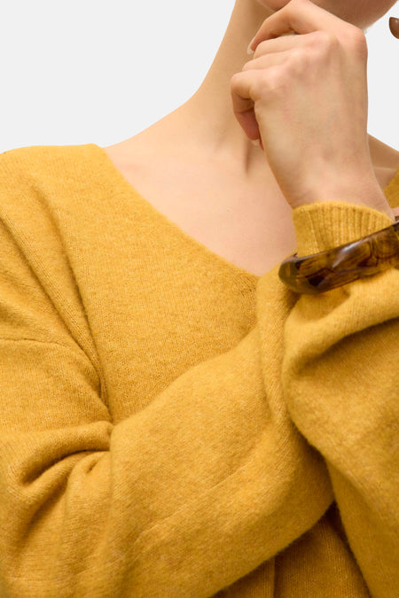 Pull met V-hals - geel