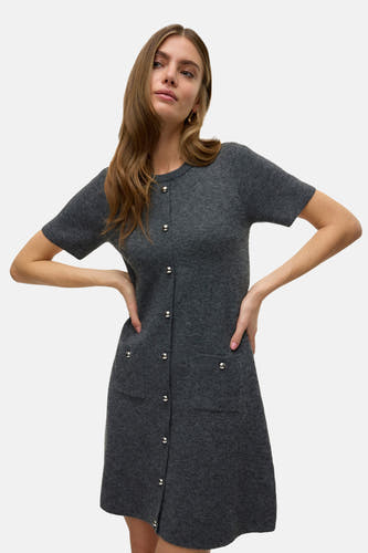 Grijs kleedje met korte mouwen van VERO MODA, met zilverkleurige knopen en opgestikte zakken.