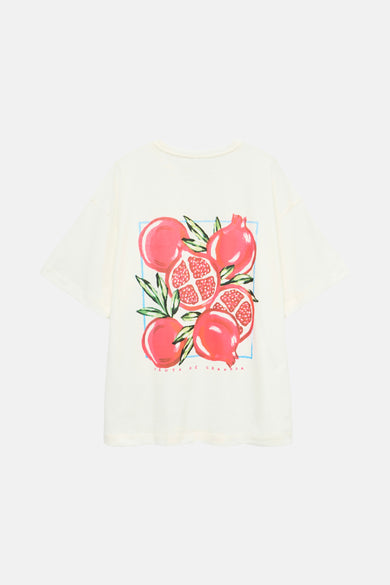 Ecru T-shirt met korte mouwen van Vero Moda, met een print van granaatappels en de tekst "Fruta de Granada".