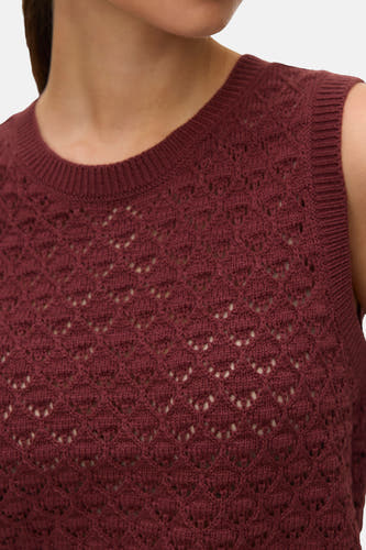 Haut sans manches de couleur brique de VERO MODA®, avec un motif en maille ajourée et un col rond.