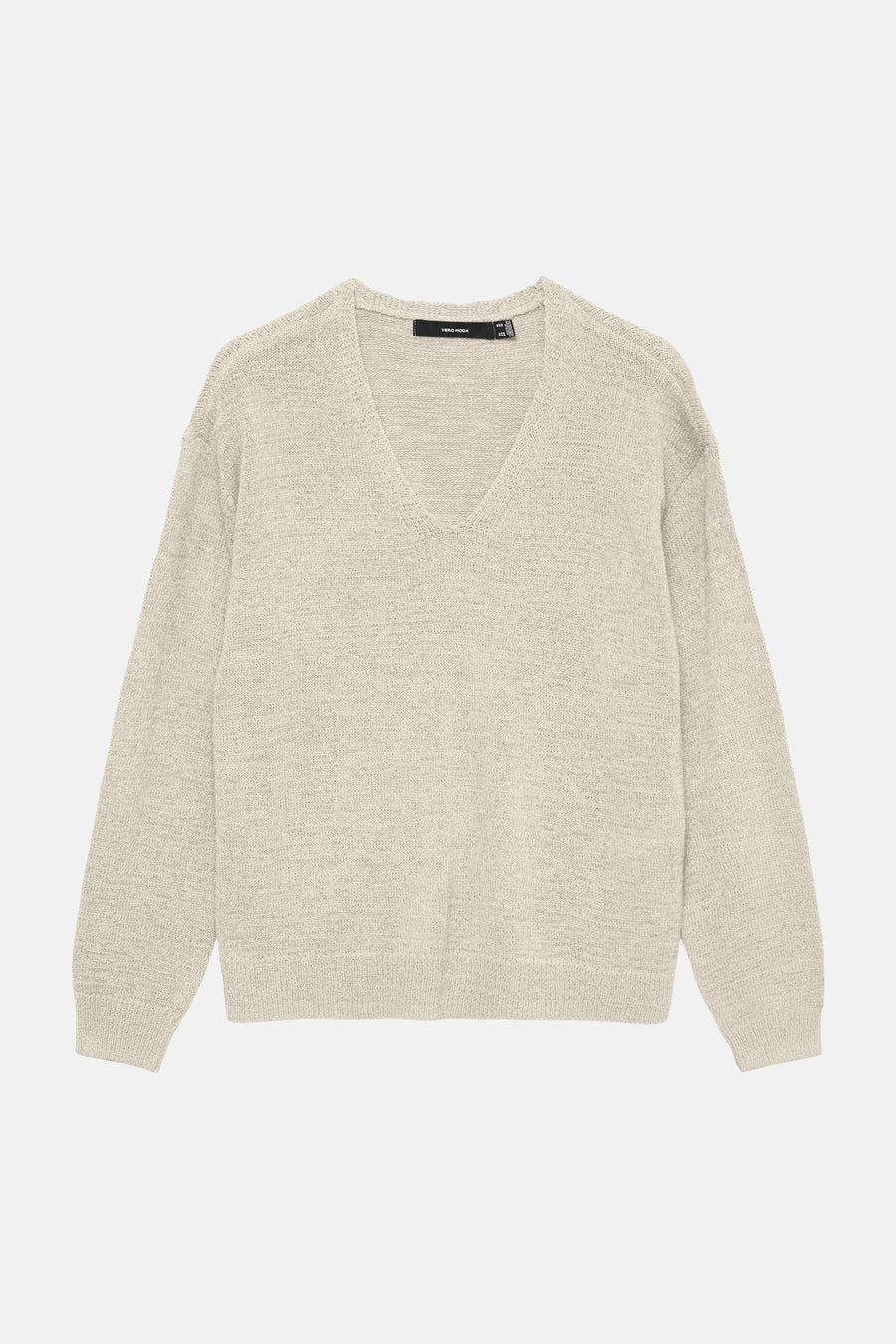 Pull de couleur écru à col en V de Vero Moda, avec une texture en maille fine et des manches longues.
