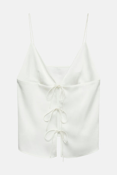 Witte blouse met korte mouwen van Vero Moda, met strikdetails op de rug.
