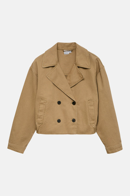 Bruine korte jas van Vero Moda, met een dubbele knoopsluiting en twee steekzakken.