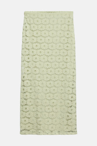Jupe longue verte de VERO MODA avec un motif floral en dentelle.