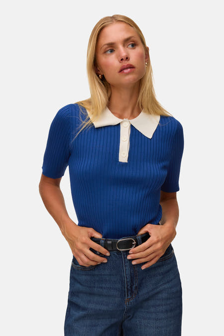 Pull - Navy Peony