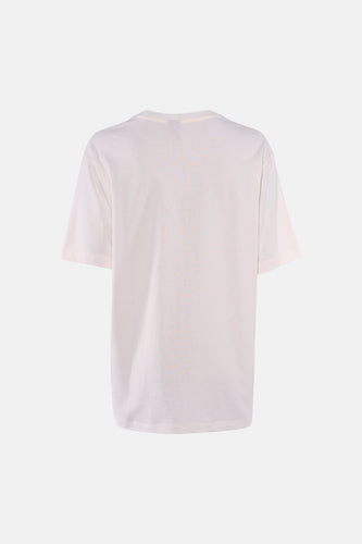 Wit T-shirt met korte mouwen van VERO MODA, eenvoudige ronde hals en rechte pasvorm op een witte achtergrond.