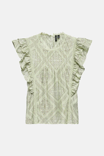 Groene blouse met korte mouwen van VERO MODA met ruitvormig patroon, ruches aan de mouwen en kanten biesjes.
