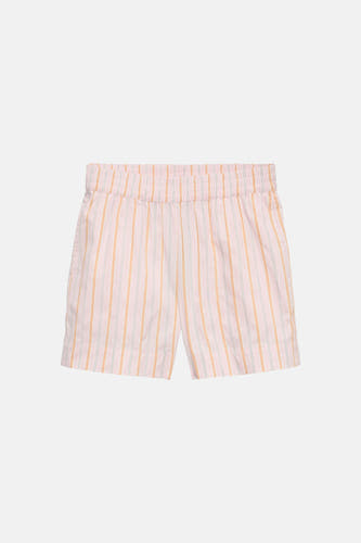 Roze gestreepte korte broek van VERO MODA® met elastische taille en lichte textuur, front view