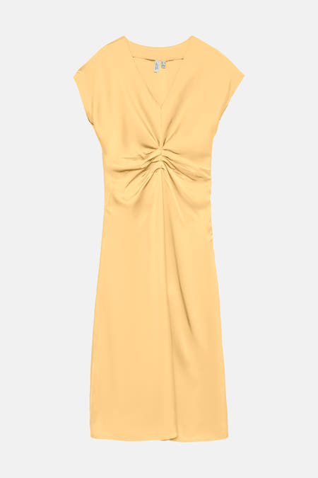 Gele jurk met korte mouwen van VERO MODA®, met een gedraaide taille detail.
