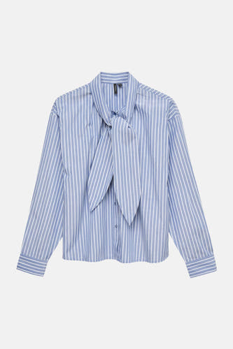 Chemise bleue rayée de VERO MODA, à manches longues et avec un détail de nœud.