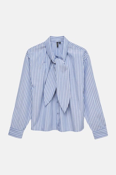 Blauw gestreept hemd van VERO MODA, met lange mouwen en een strikdetail.
