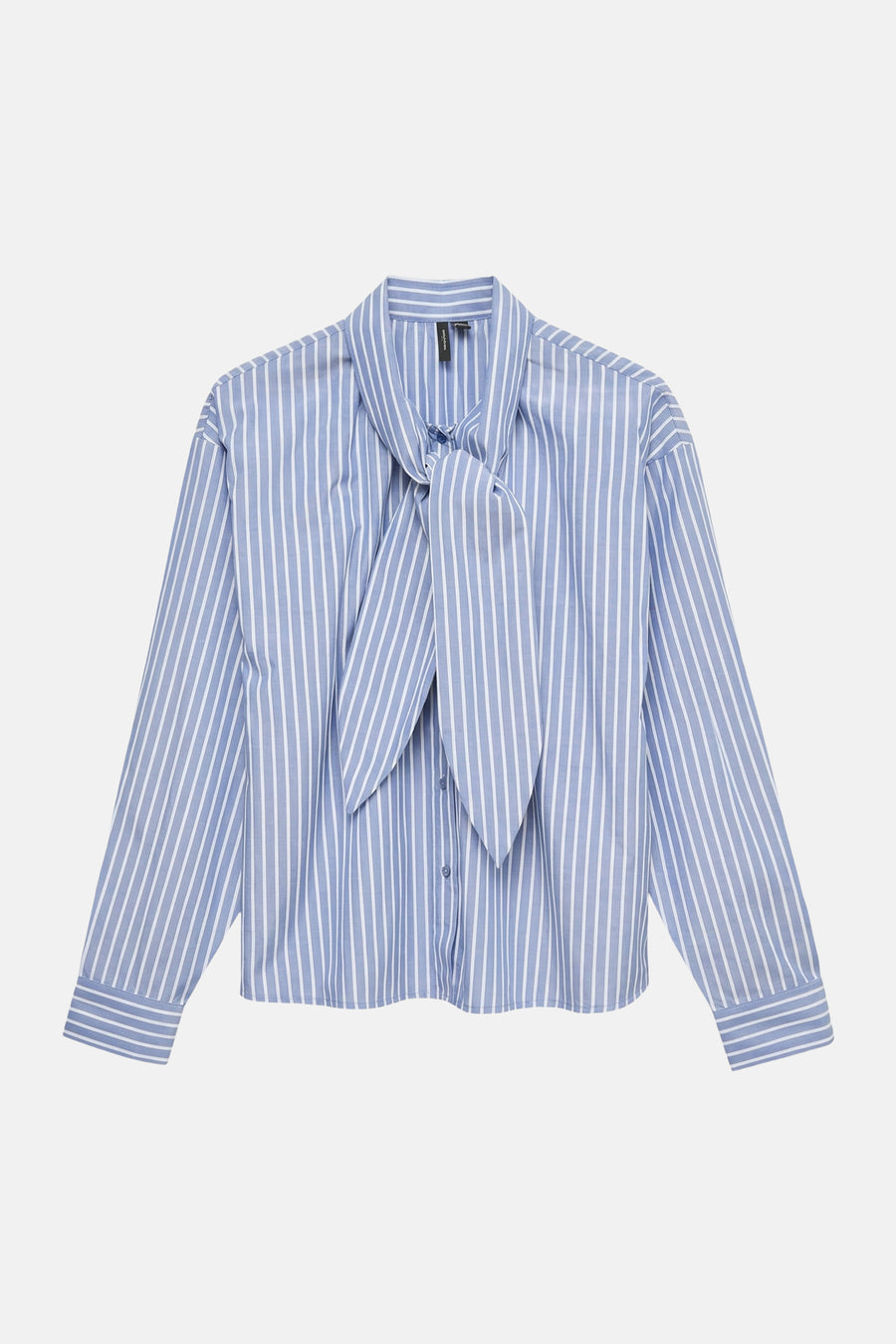 Chemise bleue rayée de VERO MODA, à manches longues et avec un détail de nœud.