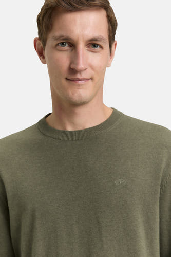 T-shirt vert de rond collet TOM TAILOR, effen textuur en een subtiel logo op de borst.