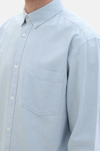 Blauw overhemd met lange mouwen van TOM TAILOR, met een borstzak en witte knopen.