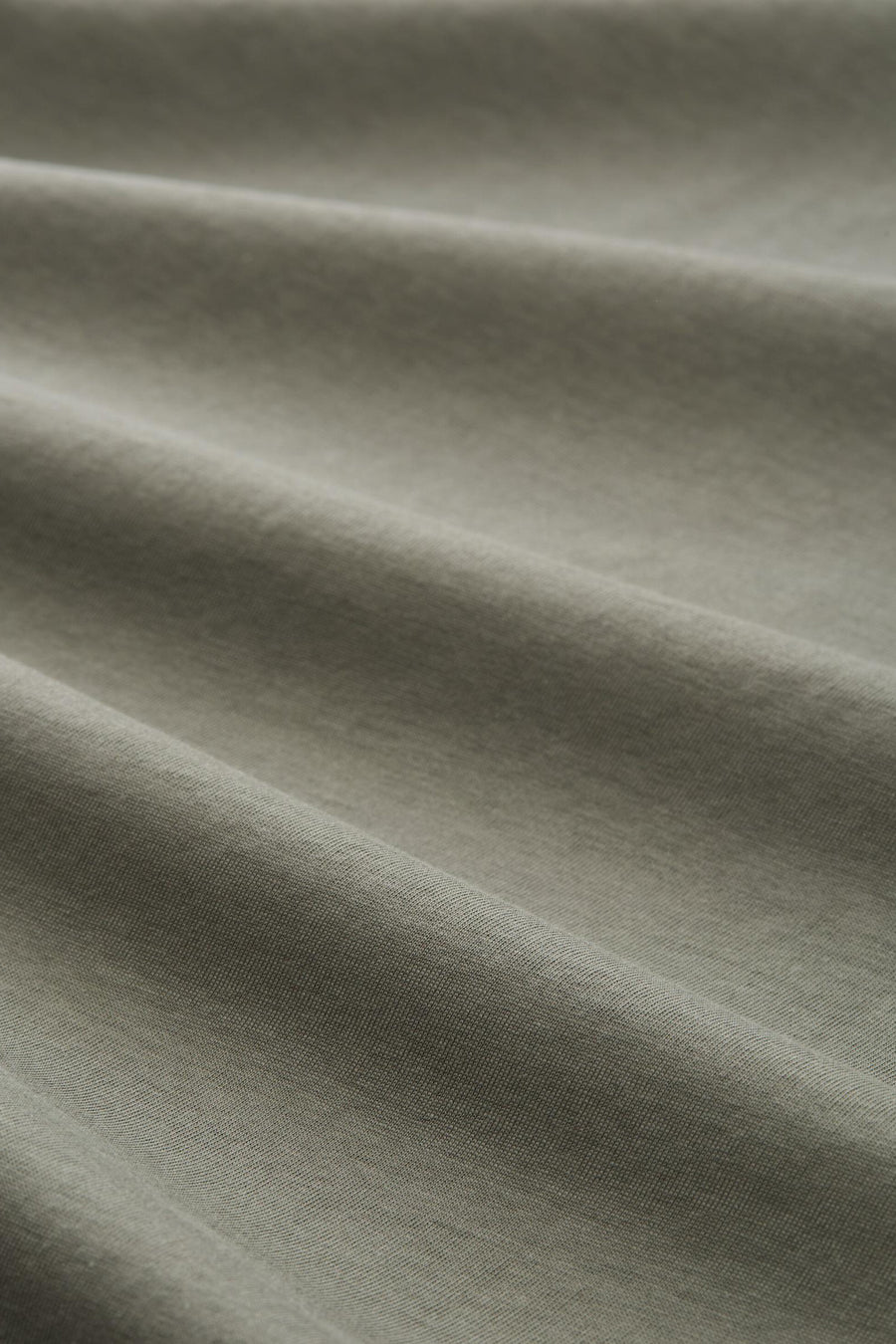 T-shirt vert en mantes courtes de TOM TAILOR, en un tissu subtilement plié.