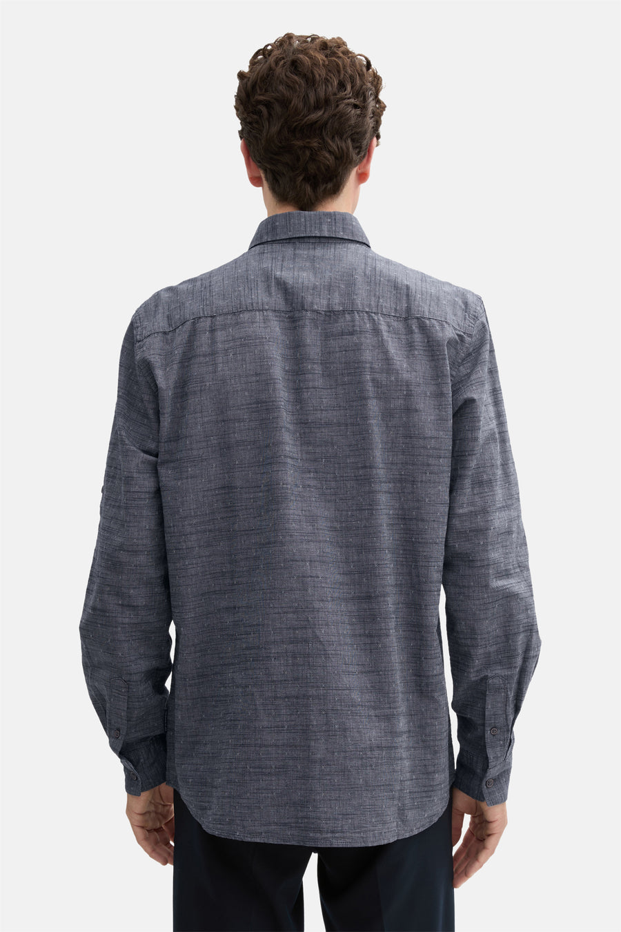 Blauw hemd met lange mouwen van TOM TAILOR, gezien van achteren, met fijne textuur en subtiele stippen.