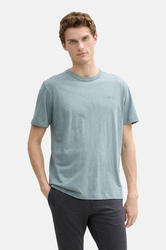 Blauw T-shirt met korte mouwen van TOM TAILOR, effen kleur, gedragen met donkere broek.
