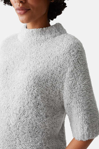 Sweat-shirt gris OPUS avec une texture douce et des manches courtes.