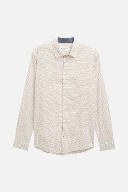 Chemise multicolore à manches longues de TOM TAILOR, avec un fin motif triangulaire et des boutons visibles.