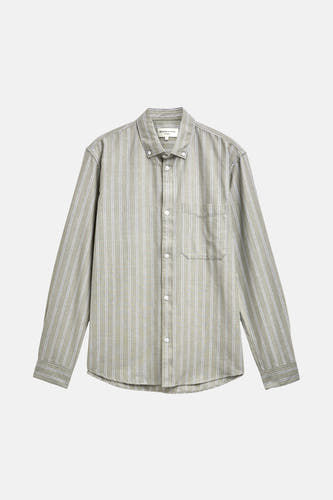 Chemise verte à manches longues de TOM TAILOR, avec des rayures verticales blanches et une poche po poitrine.