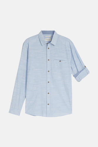 Blauw overhemd met lange mouwen van TOM TAILOR, één mouw is opgerold, met borstzak.