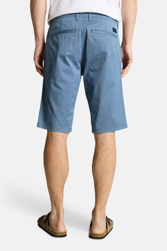 Blauwe bermuda van TOM TAILOR, gezien van achteren, met een effen patroon en een nonchalante stijl.