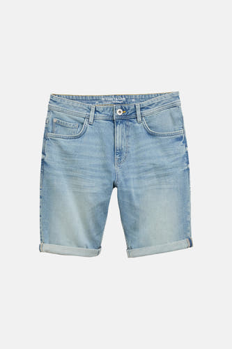 Short en jean en denim bleu clair de TOM TAILOR, avec ourlets retroussés et poches classiques.