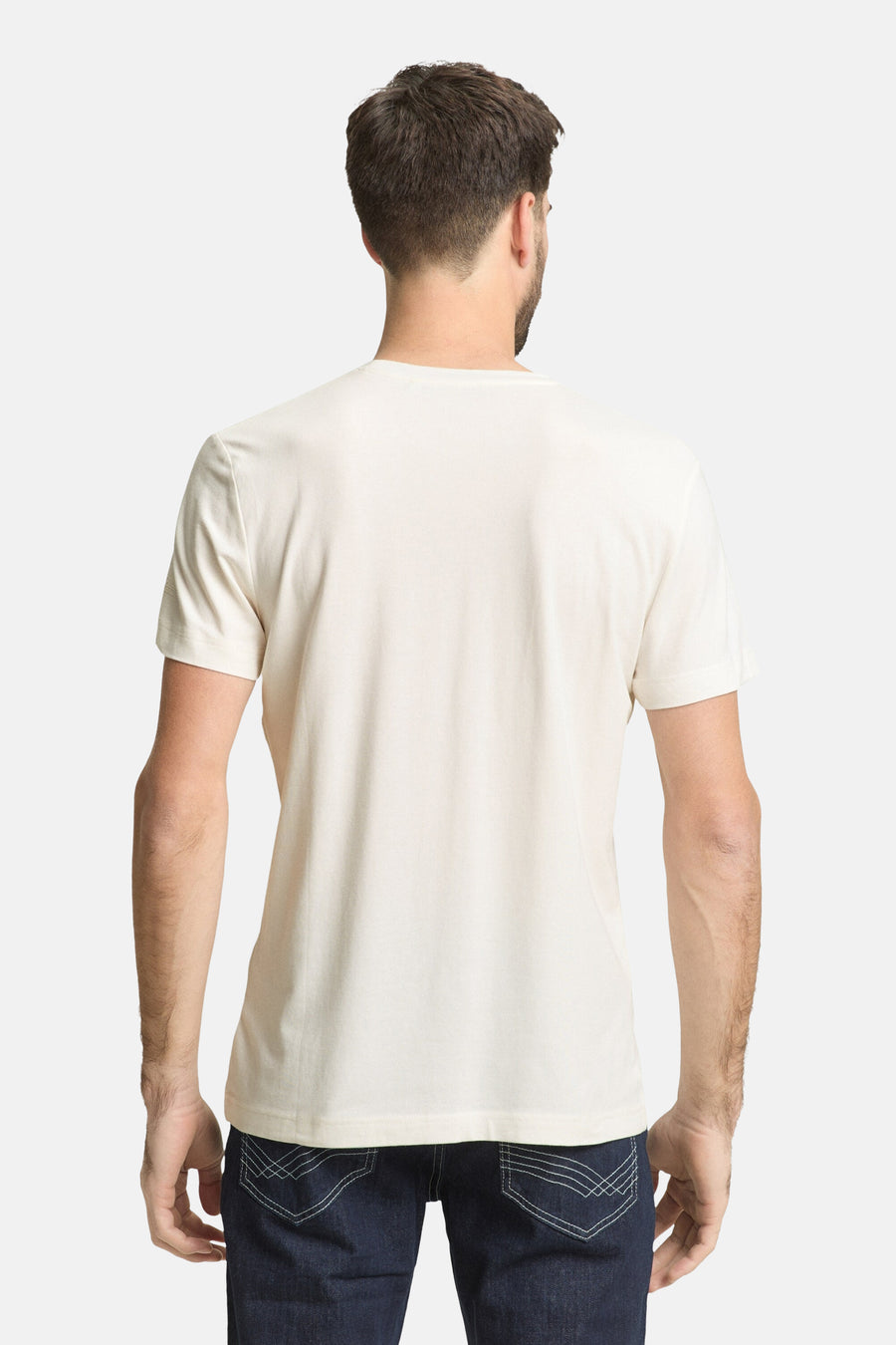 Wit T-shirt met korte mouwen van TOM TAILOR, achterkant gezien, gecombineerd met donkere jeans.