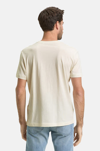 T-shirt blanc à manches courtes de TOM TAILOR, vu de dos, associé à un jean.