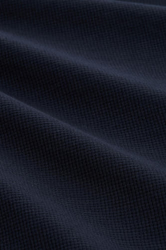 T-shirt bleu à manches courtes de TOM TAILOR, avec une subtile texture tissée.